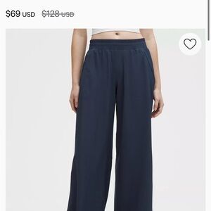 Women's Navy Blue Swift Wide Leg Mid Rise Pant - New With Tag Lululemon